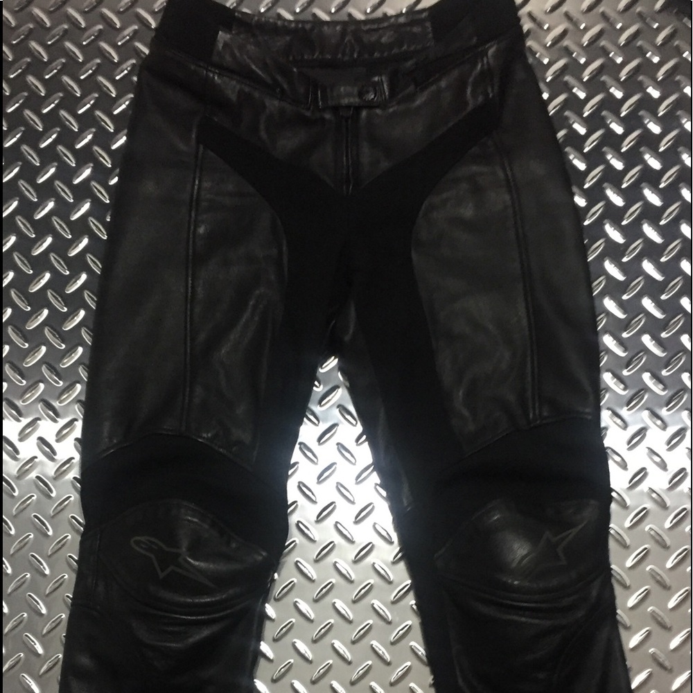SOLD Women’s Vika Alpinestars Leather Motorcycle